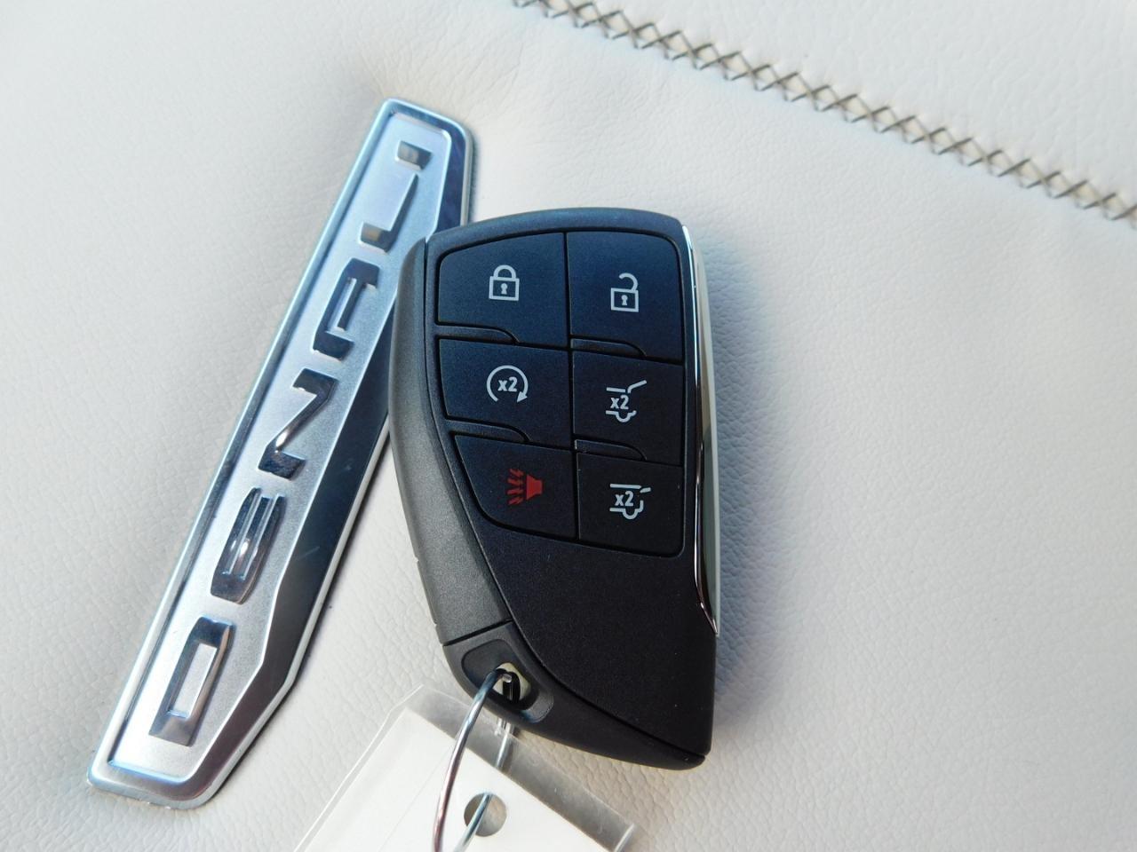 2027 GMC Yukon Denali - Photo 38