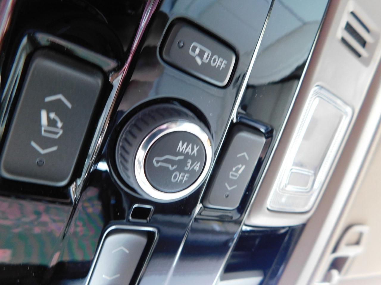 2027 GMC Yukon Denali - Photo 49