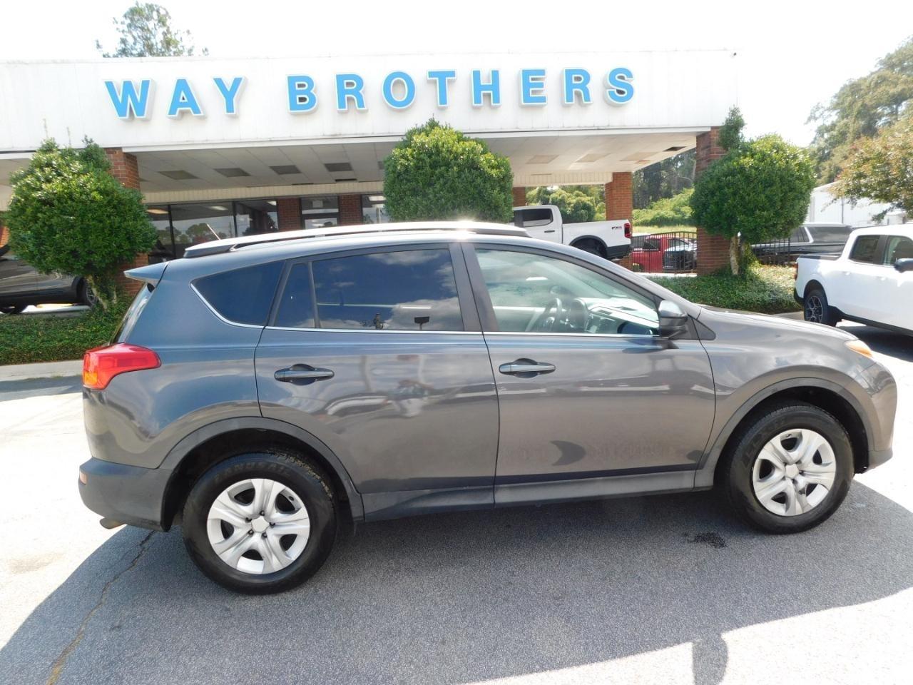 2014 Toyota RAV4 FWD 4DR LE