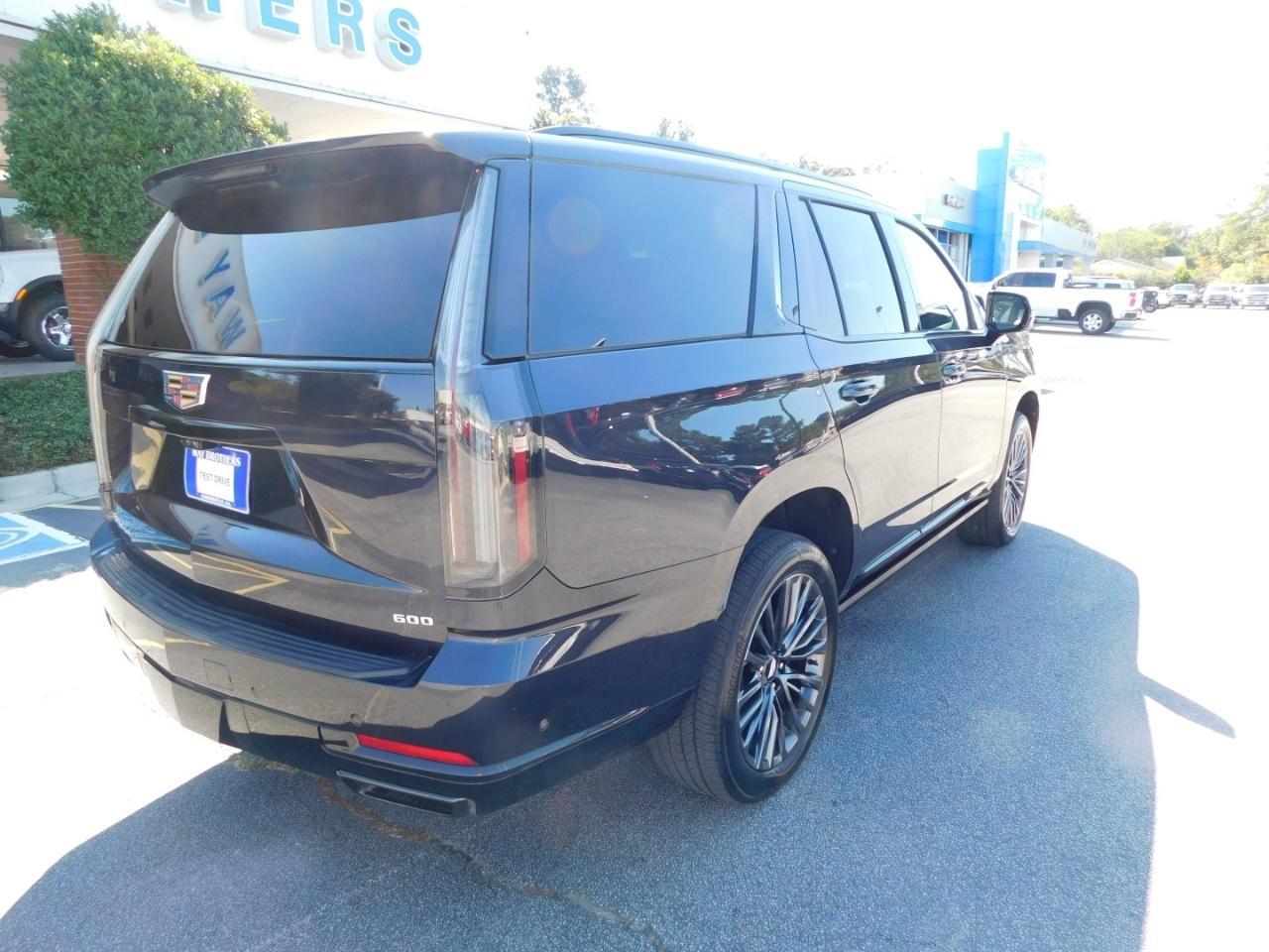 Cadillac Escalade  2025