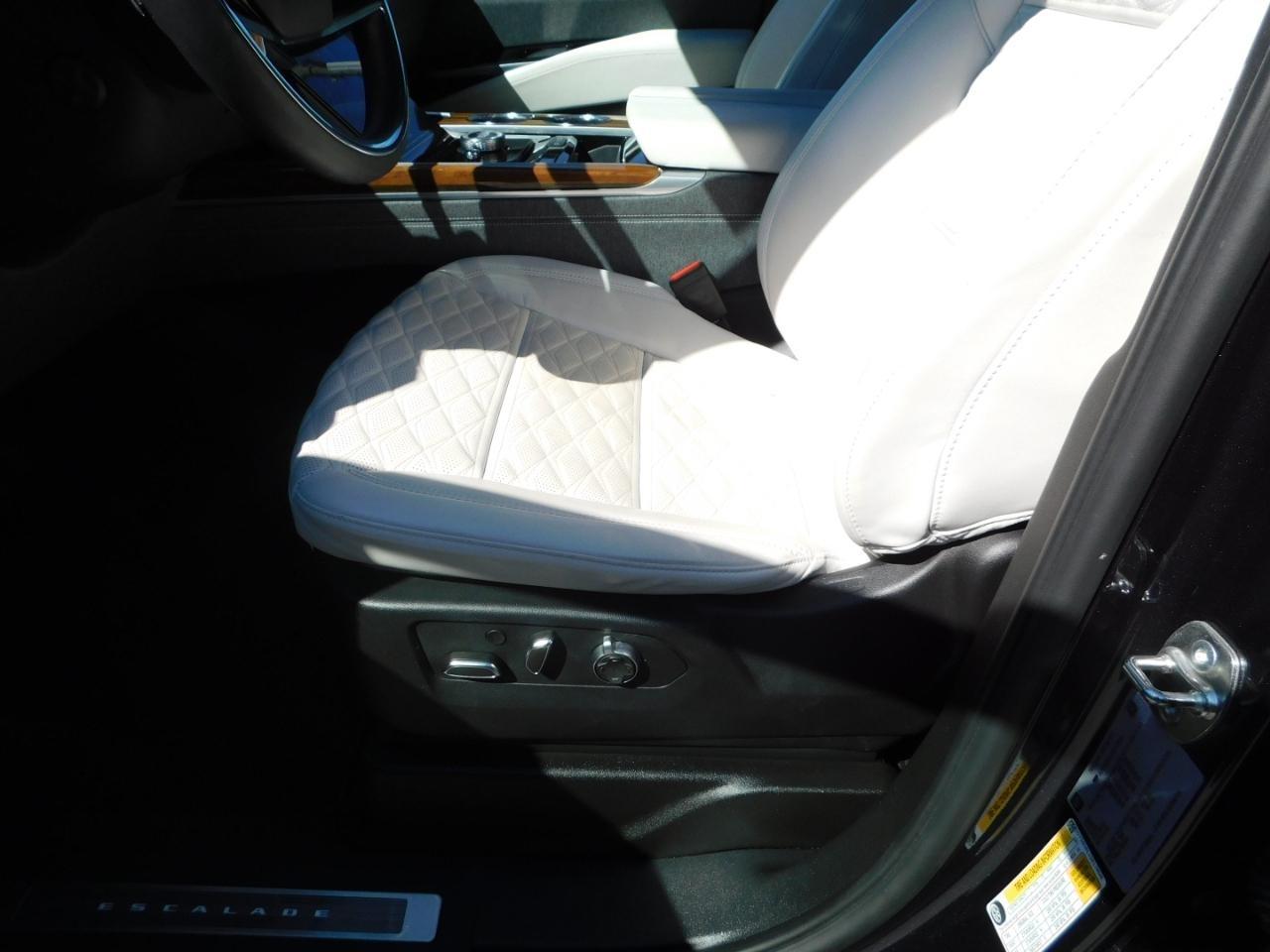 Cadillac Escalade  2025