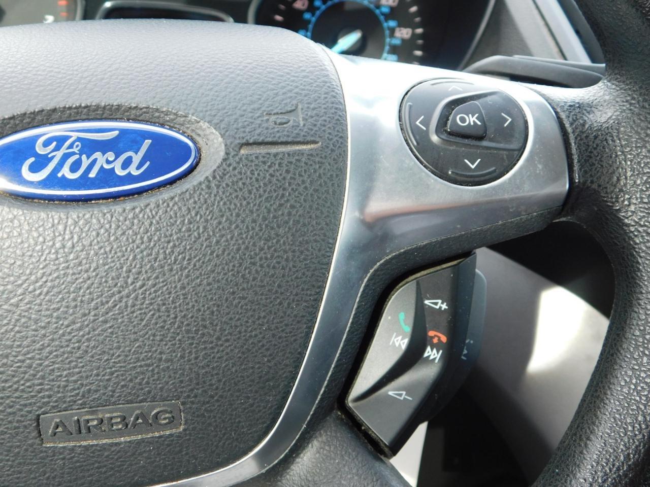 Ford Escape  2014