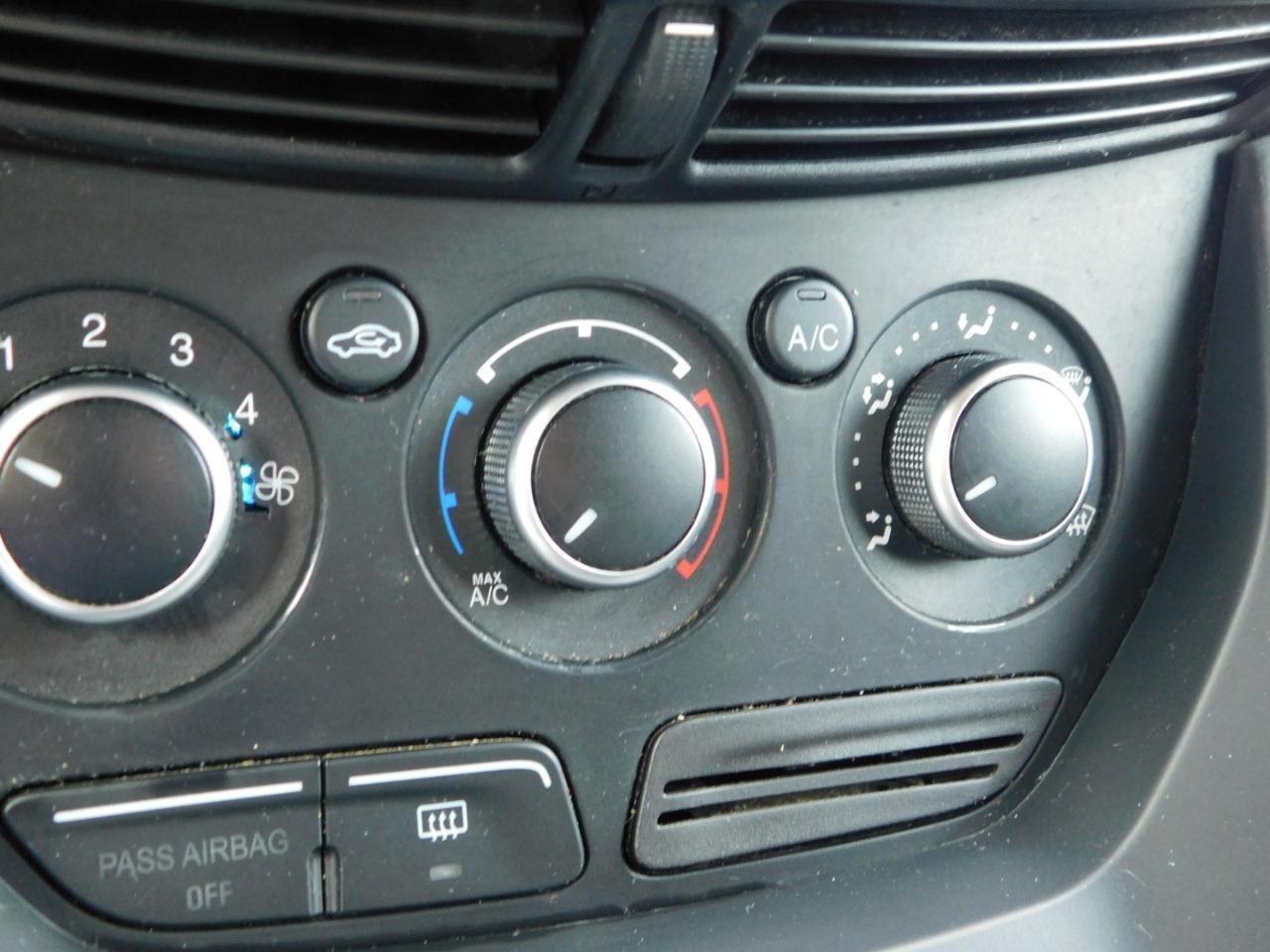 Ford Escape  2014