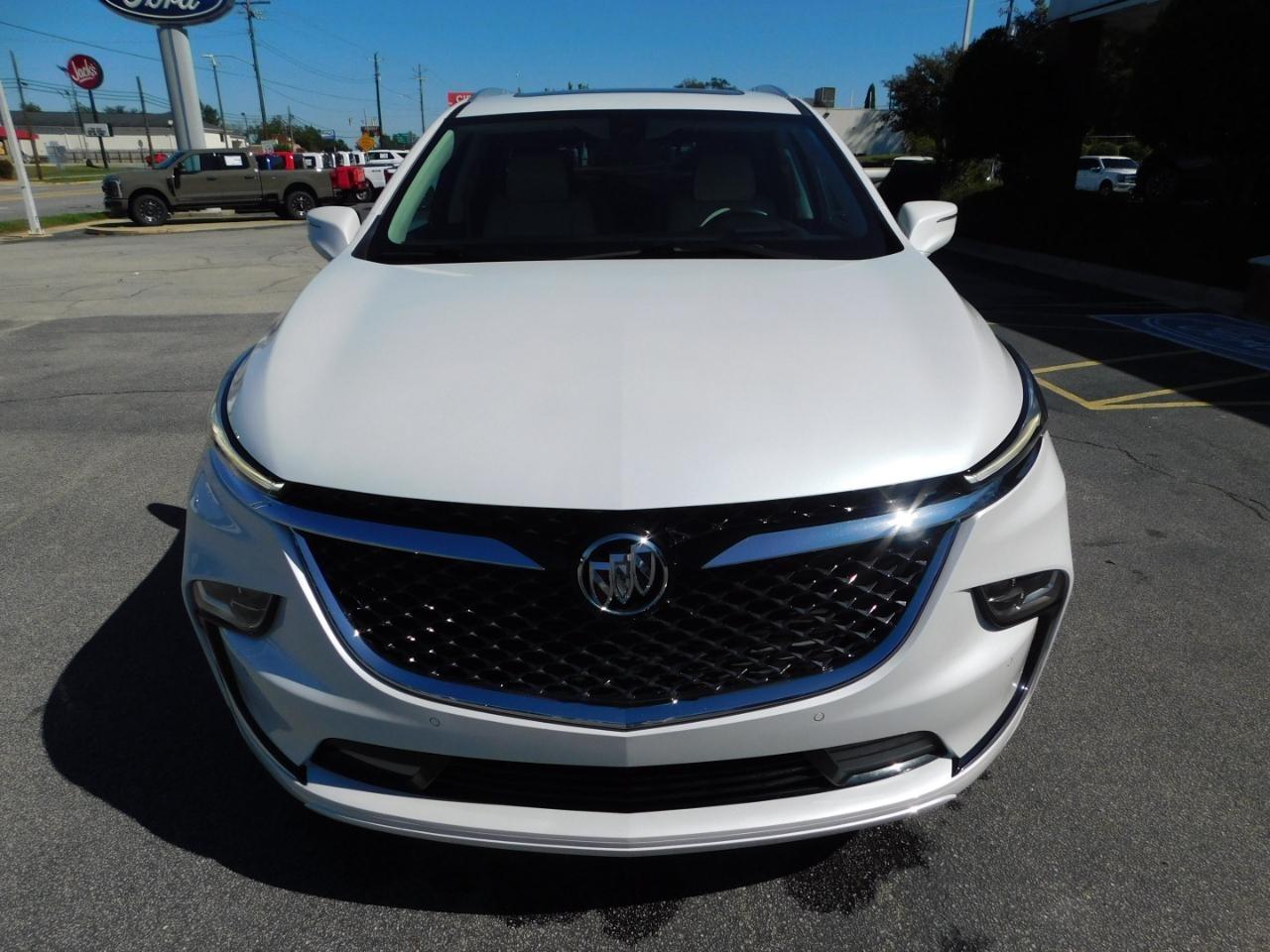Buick Enclave  2023
