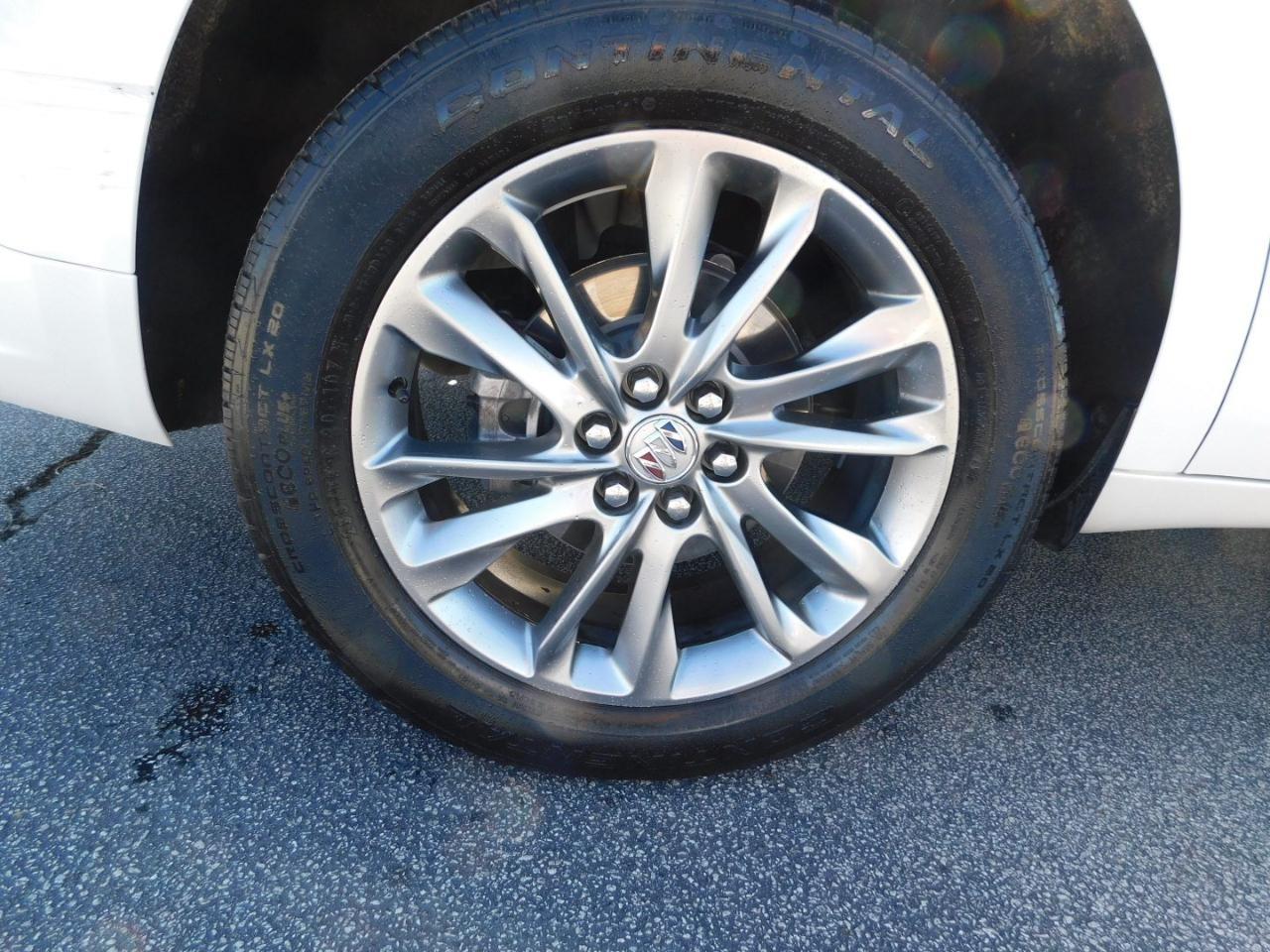 Buick Enclave  2023