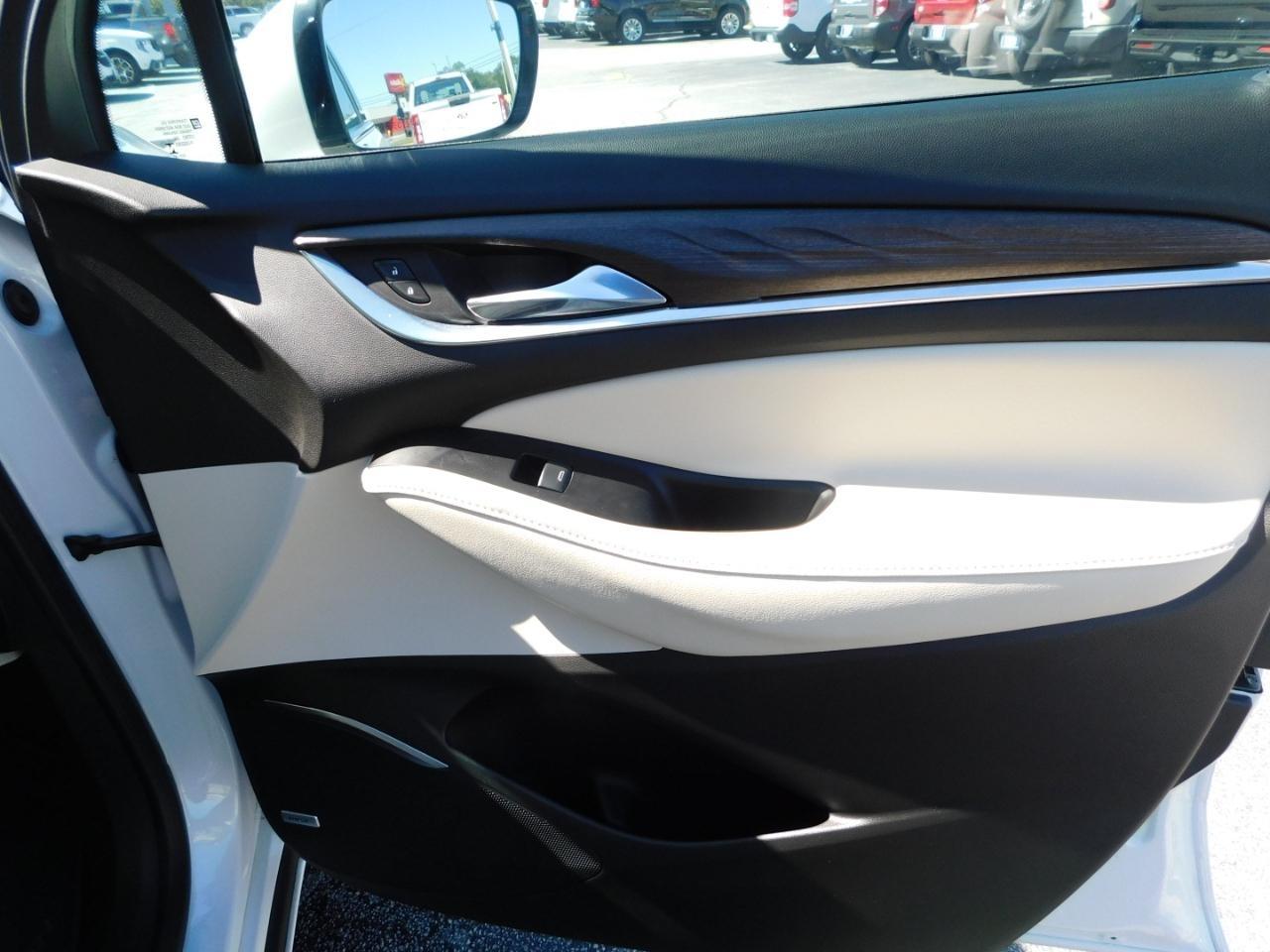 Buick Enclave  2023