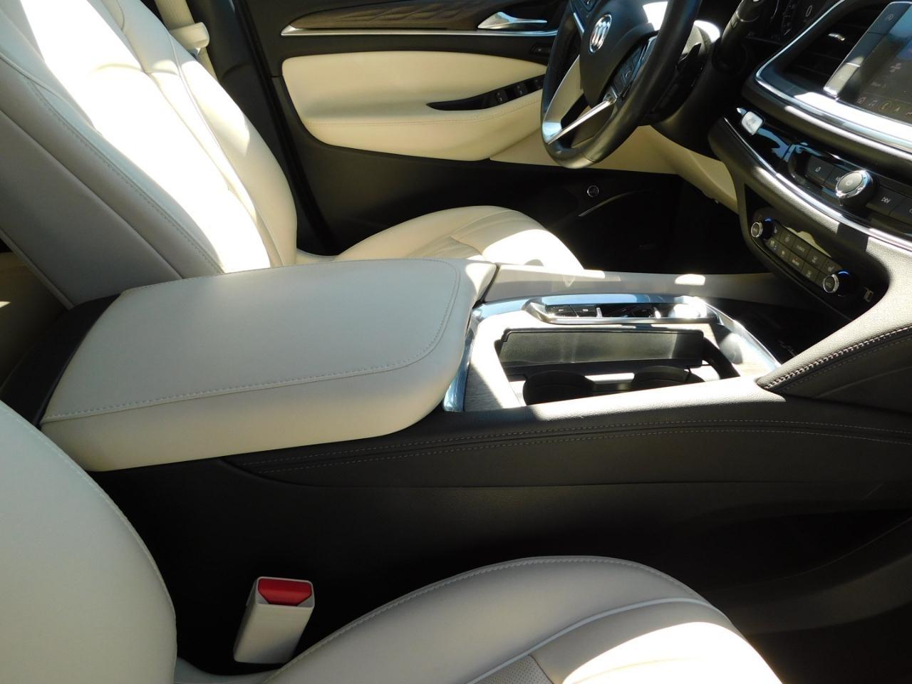 Buick Enclave  2023