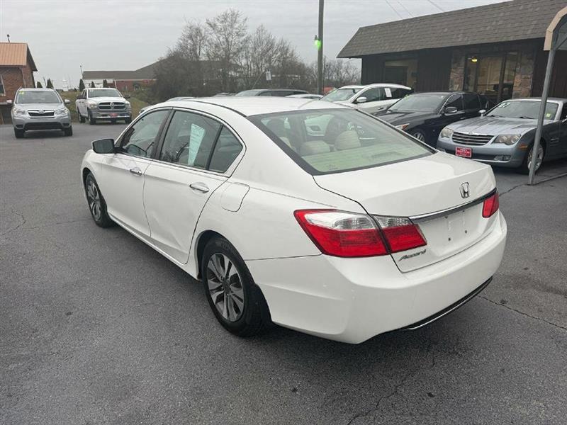Honda Accord LX Sedan CVT 2013