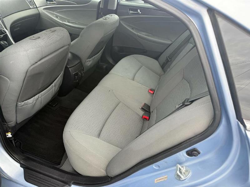 Hyundai Sonata Hybrid Sedan 2013