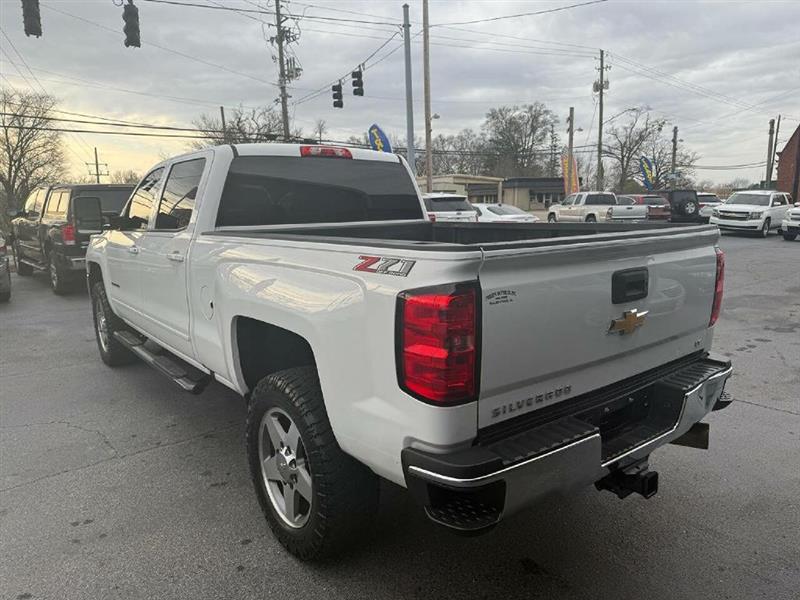 Chevrolet Silverado 2500HD LT Crew Cab Short Box 4WD 2019