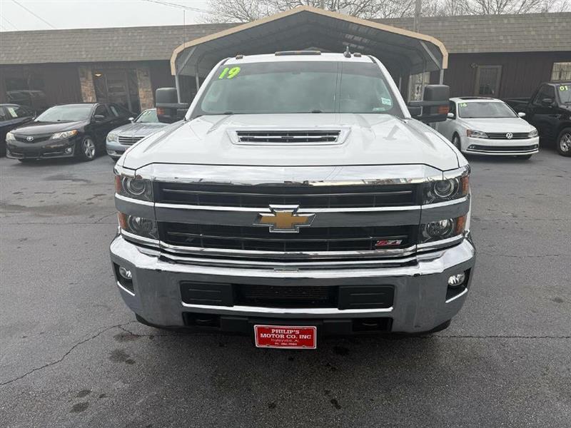 Chevrolet Silverado 2500HD LT Crew Cab Short Box 4WD 2019