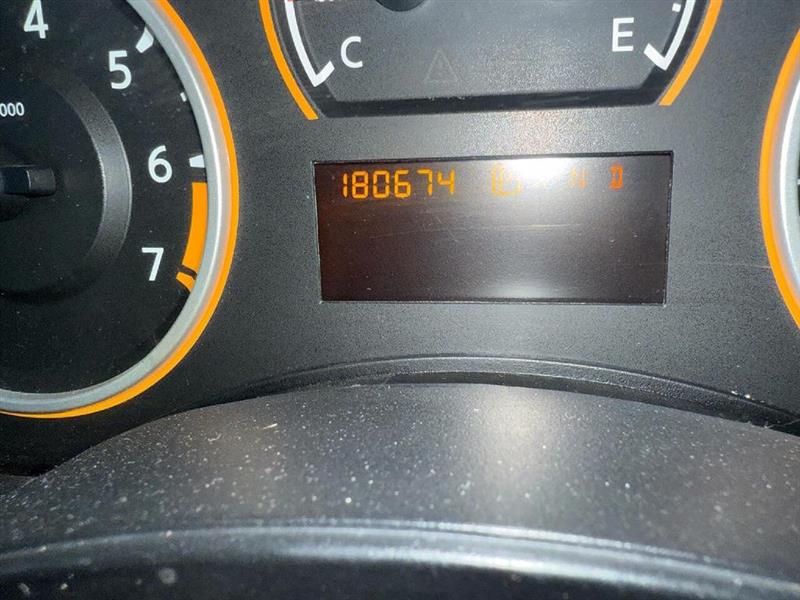 Nissan Titan LE Crew Cab 2WD SWB 2008