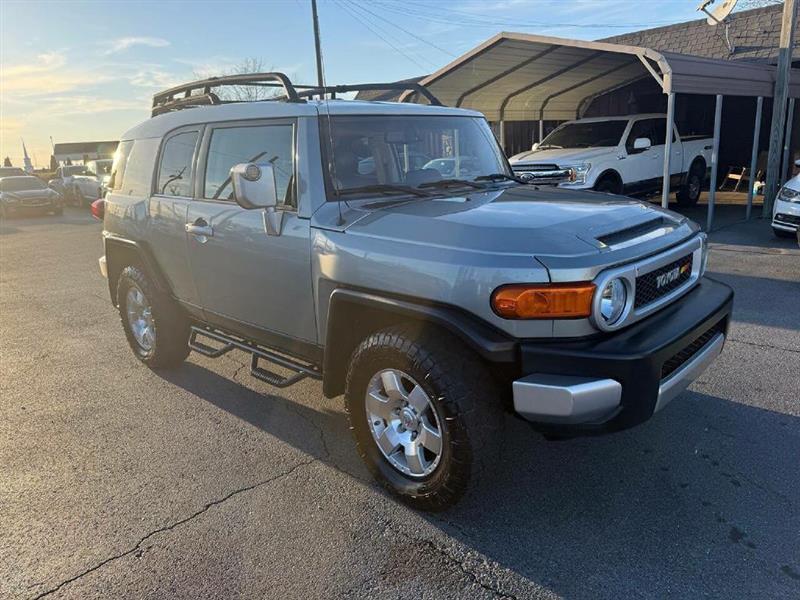 Toyota FJ Cruiser 4WD AT 2010