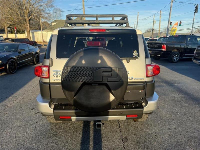 Toyota FJ Cruiser 4WD AT 2010