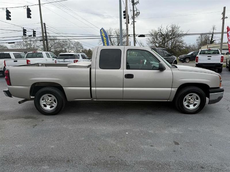 Chevrolet Silverado 1500 Ext. Cab Short Bed 2WD 2004