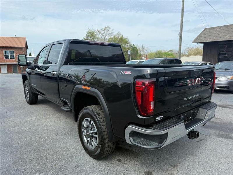 GMC Sierra 2500HD SLT Crew Cab 4WD 2022
