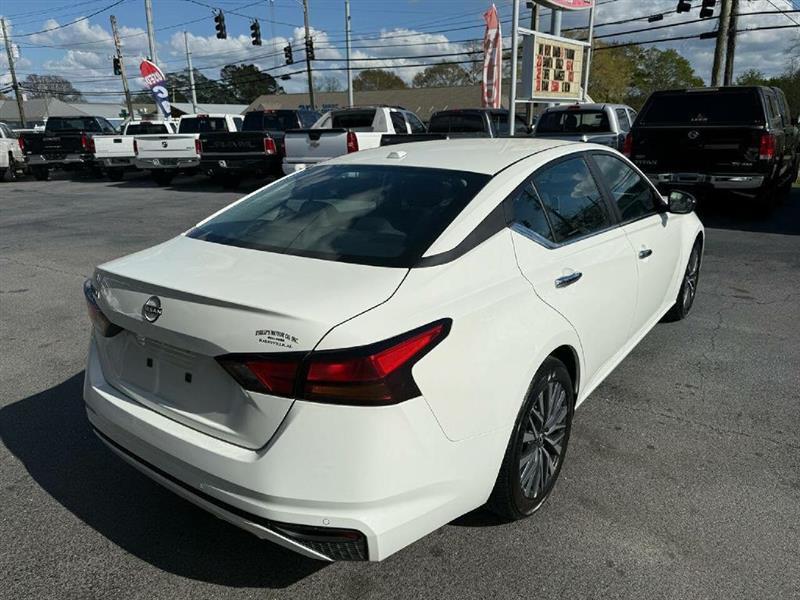 Nissan Altima 2.5 SV 2025