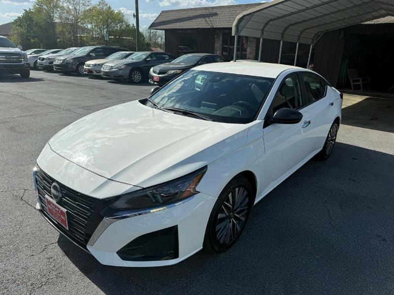 Nissan Altima 2.5 SV 2025