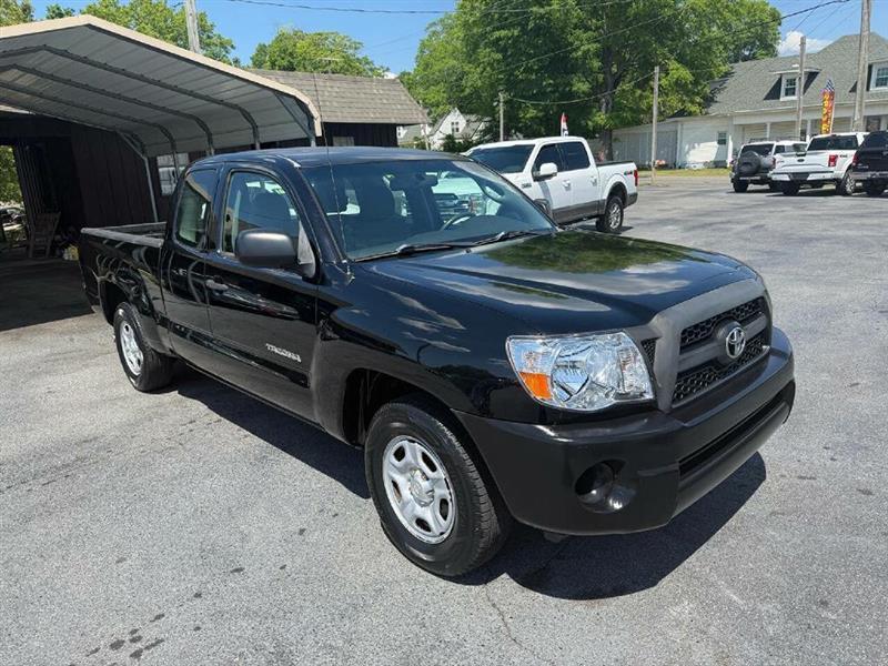 Toyota Tacoma Access Cab 2WD 2011