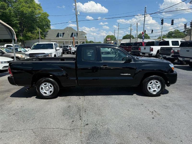 Toyota Tacoma Access Cab 2WD 2011