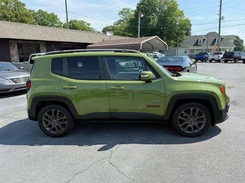 Jeep Renegade Latitude FWD 2016