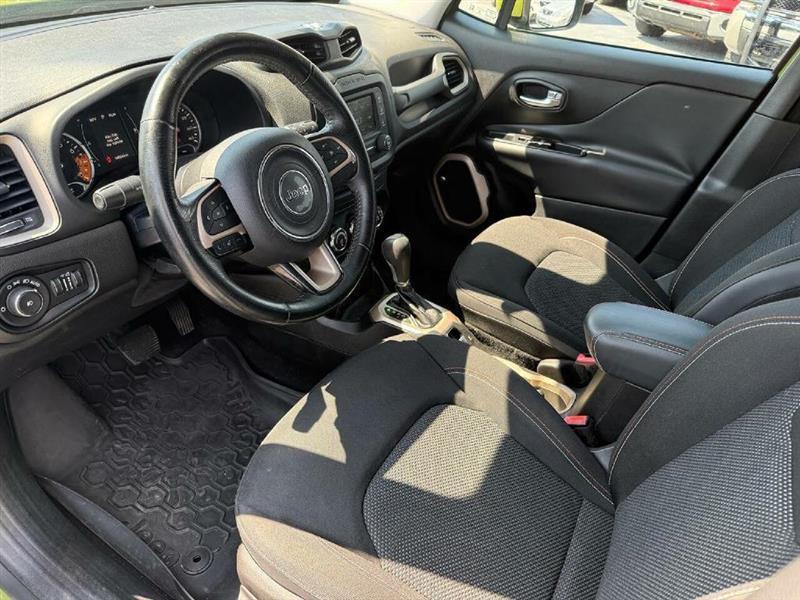 Jeep Renegade Latitude FWD 2016