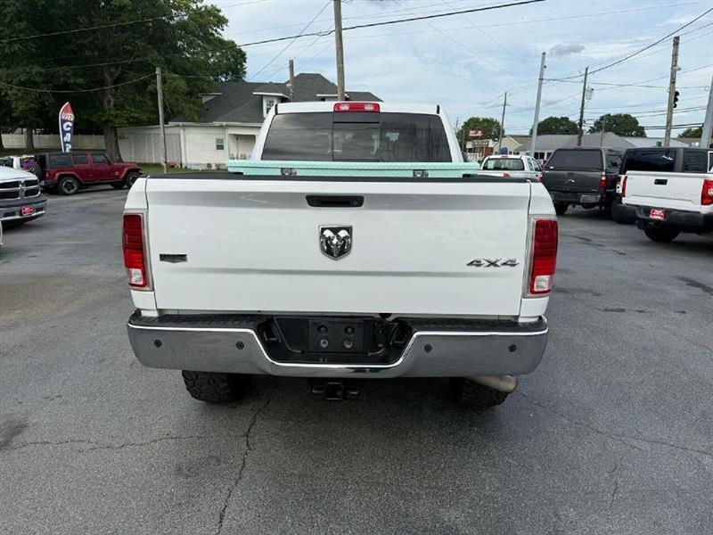RAM 2500 Laramie Mega Cab 4WD 2015