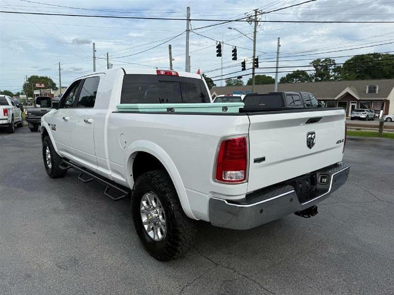 RAM 2500 Laramie Mega Cab 4WD 2015