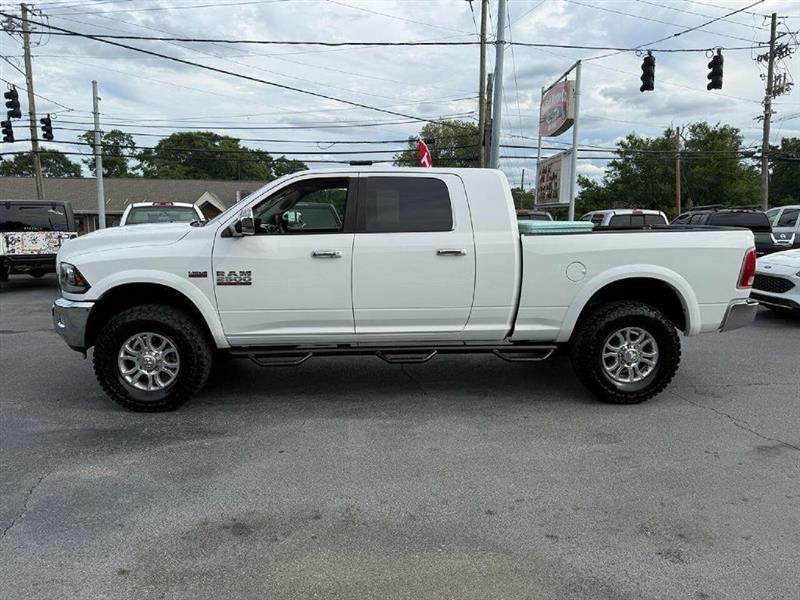 RAM 2500 Laramie Mega Cab 4WD 2015