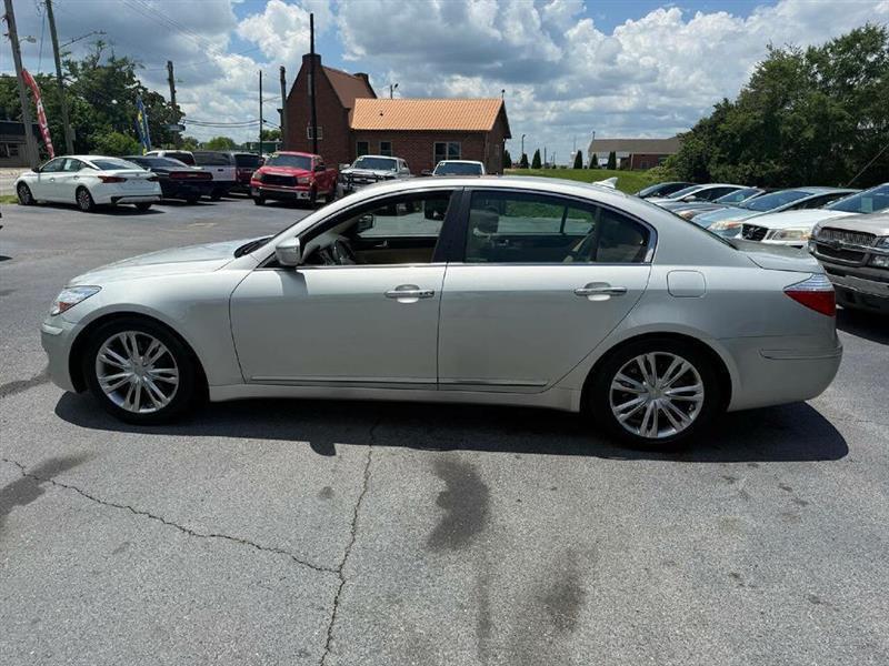 Hyundai Genesis 4.6L 2011