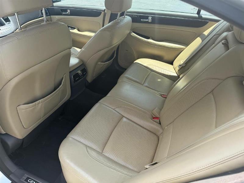 Hyundai Genesis 4.6L 2011