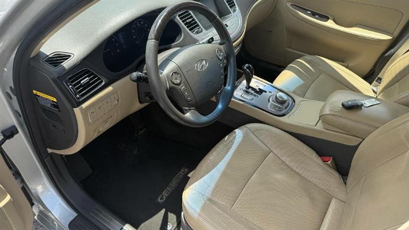 Hyundai Genesis 4.6L 2011
