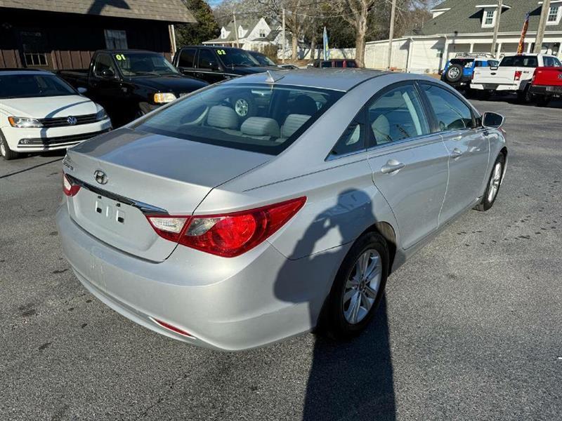 Hyundai Sonata GLS Auto 2011