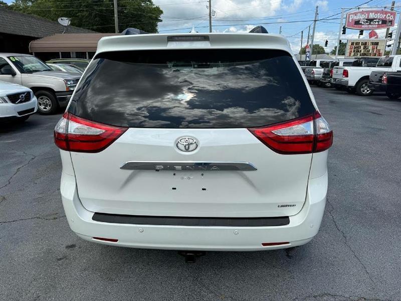 Toyota Sienna XLE FWD 8-Passenger V6 2015