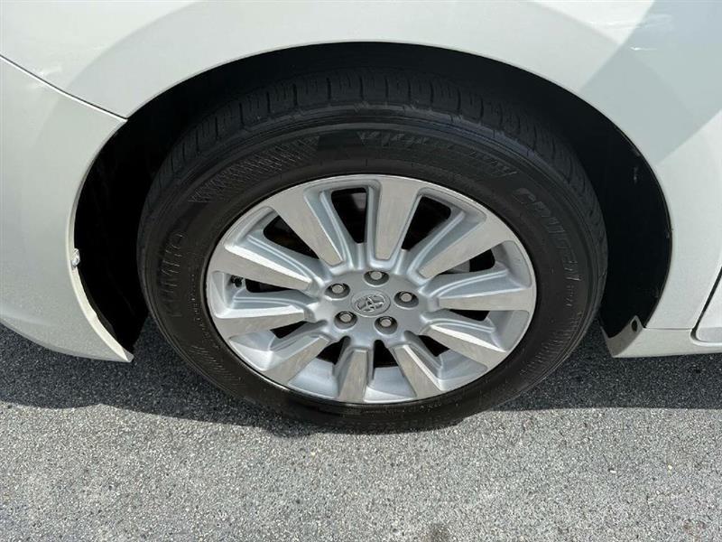 Toyota Sienna XLE FWD 8-Passenger V6 2015