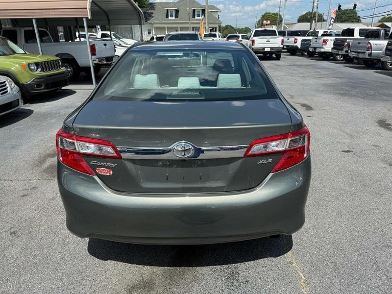 Toyota Camry LE 2012