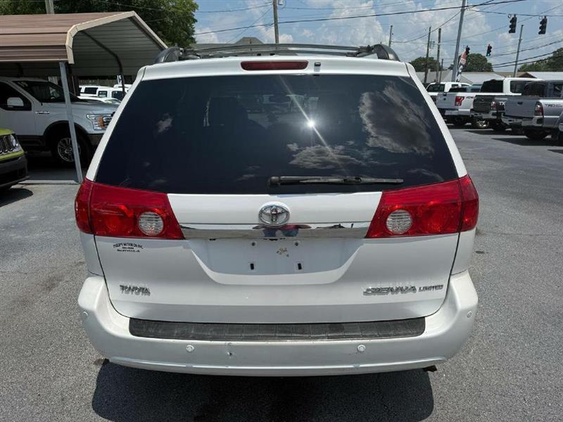Toyota Sienna XLE Limited 2006