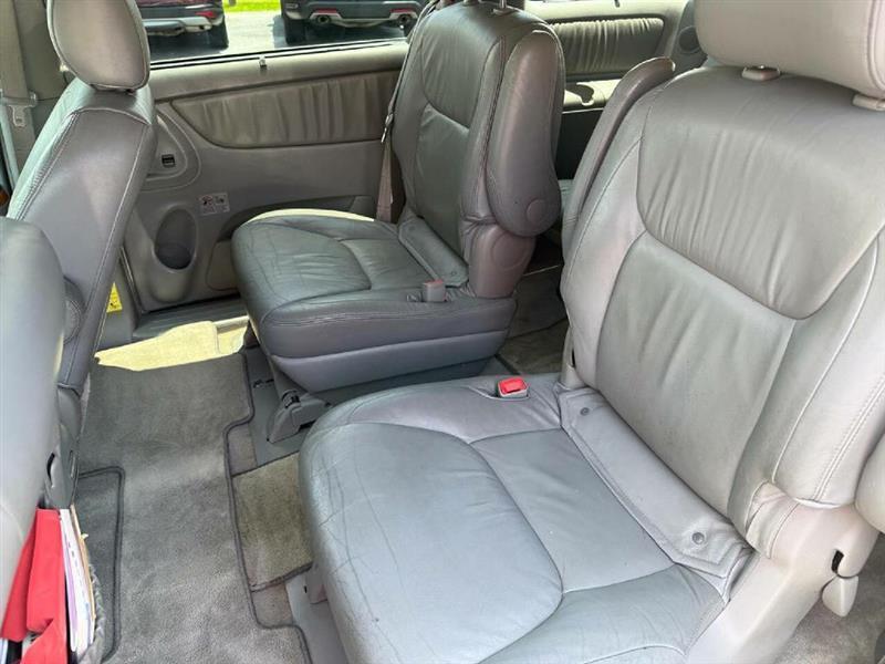 Toyota Sienna XLE Limited 2006