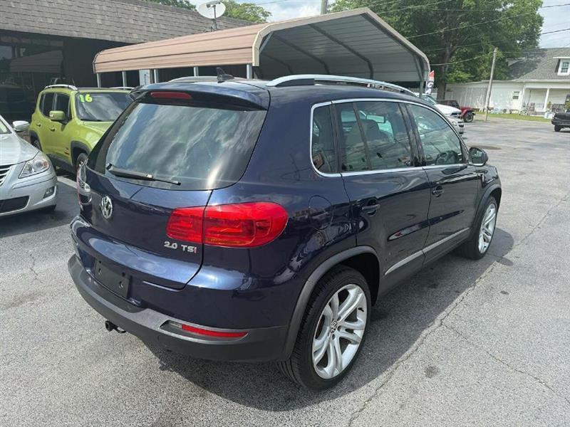 Volkswagen Tiguan S 2013