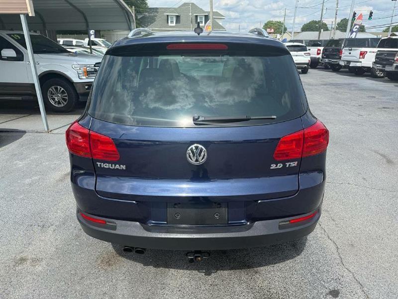 Volkswagen Tiguan S 2013
