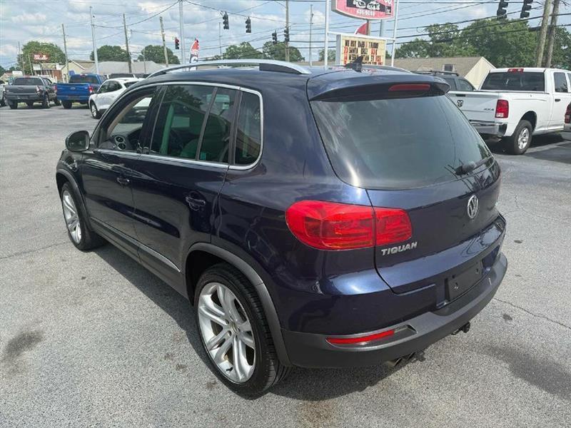 Volkswagen Tiguan S 2013