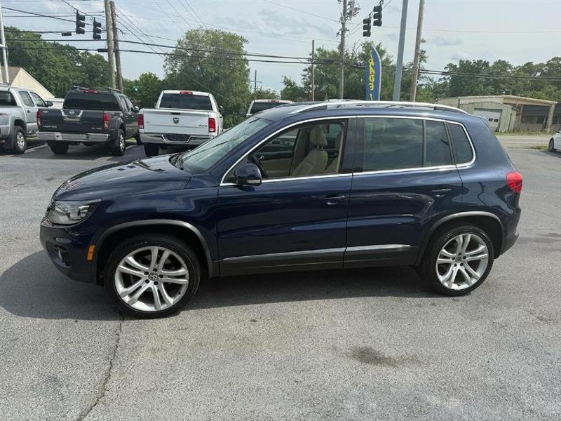 Volkswagen Tiguan S 2013