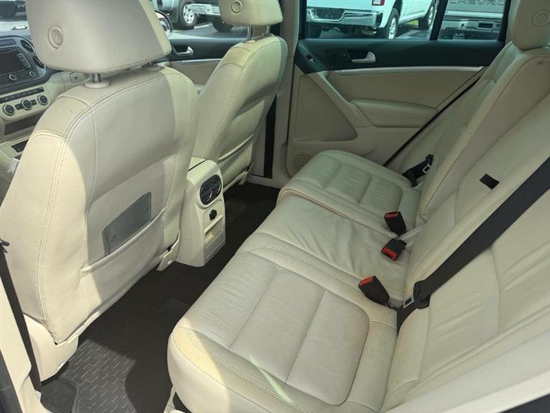 Volkswagen Tiguan S 2013