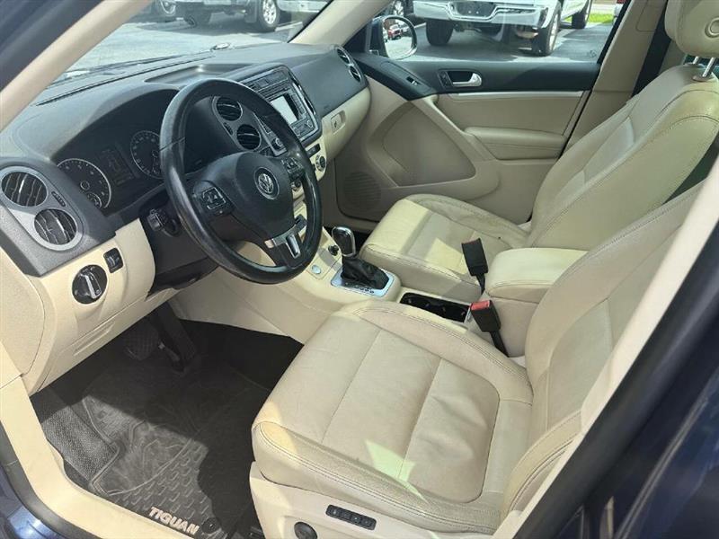 Volkswagen Tiguan S 2013