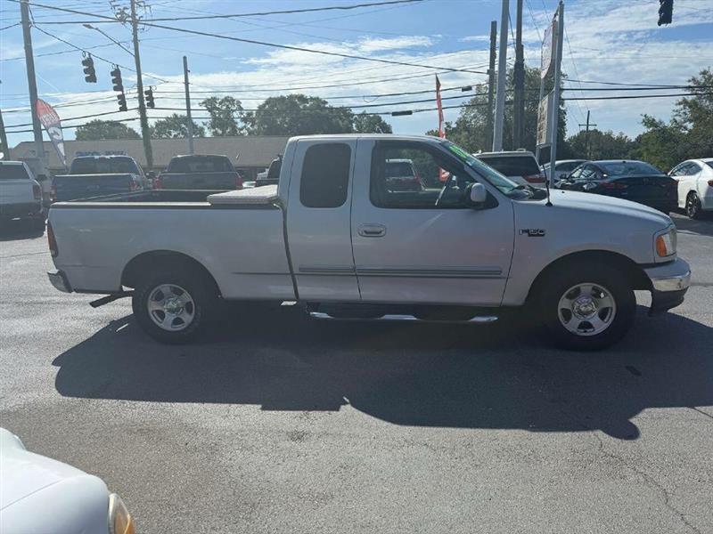 Ford F-150 XLT SuperCab Long Bed 2WD 2002