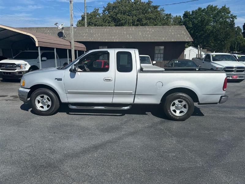Ford F-150 XLT SuperCab Long Bed 2WD 2002