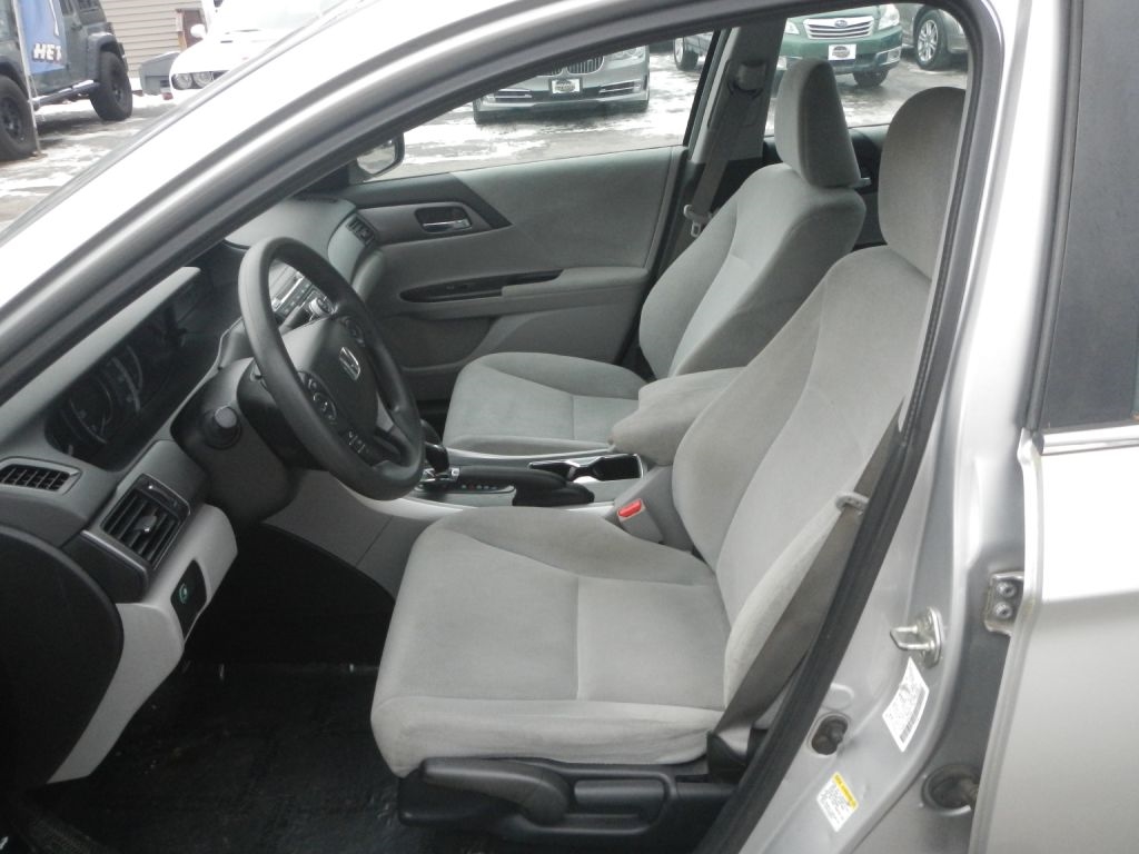 Honda Accord 4dr Sedan EX Auto 2013