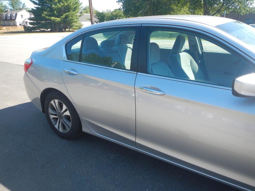 Honda Accord 4dr Sedan EX Auto 2013