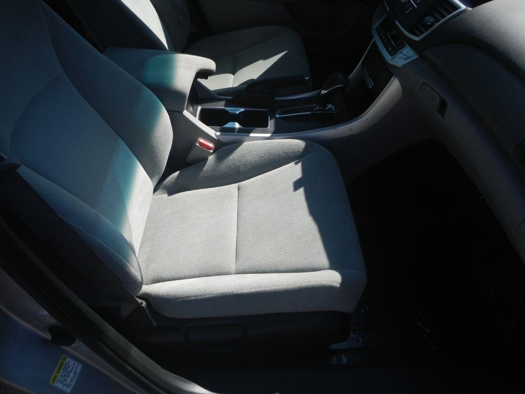 Honda Accord 4dr Sedan EX Auto 2013