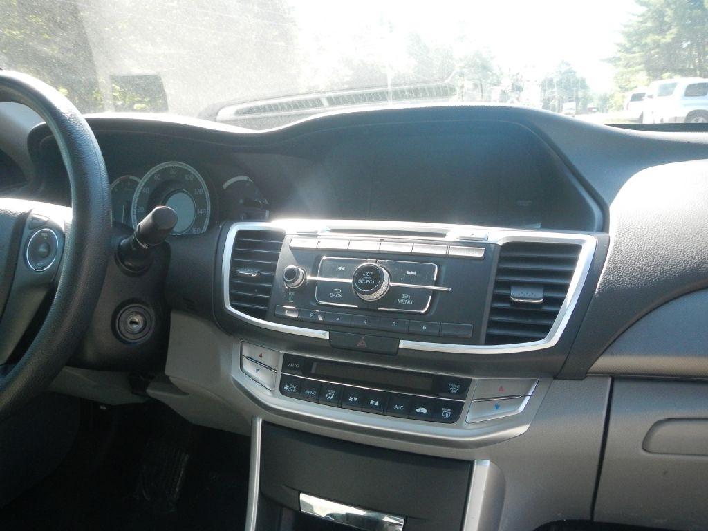 Honda Accord 4dr Sedan EX Auto 2013